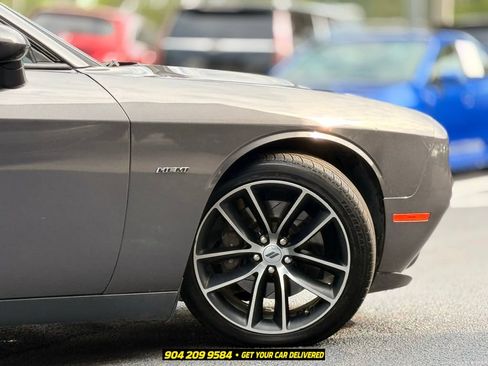 Used 2018 Dodge Challenger R/T w/ Performance Handling Group RWD image 6