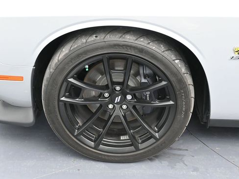 Certified 2023 Dodge Challenger R/T Scat Pack image 9