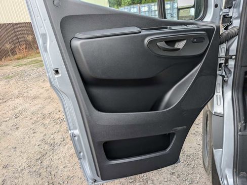 New 2025 Mercedes-Benz Sprinter 2500 image 21