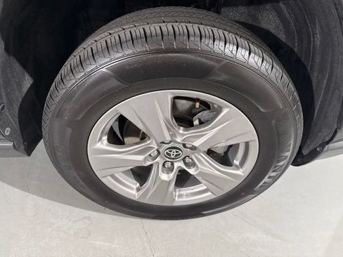 Used 2023 Toyota RAV4 XLE FWD image 15