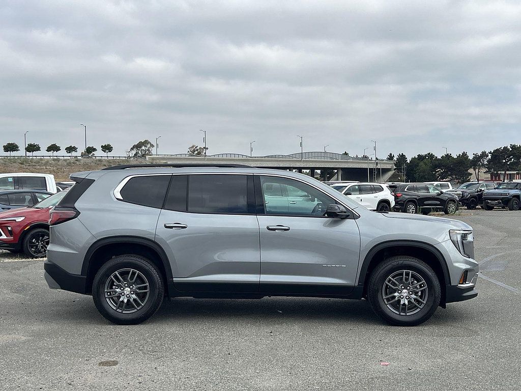 New 2026 GMC Acadia Elevation FWD image 2