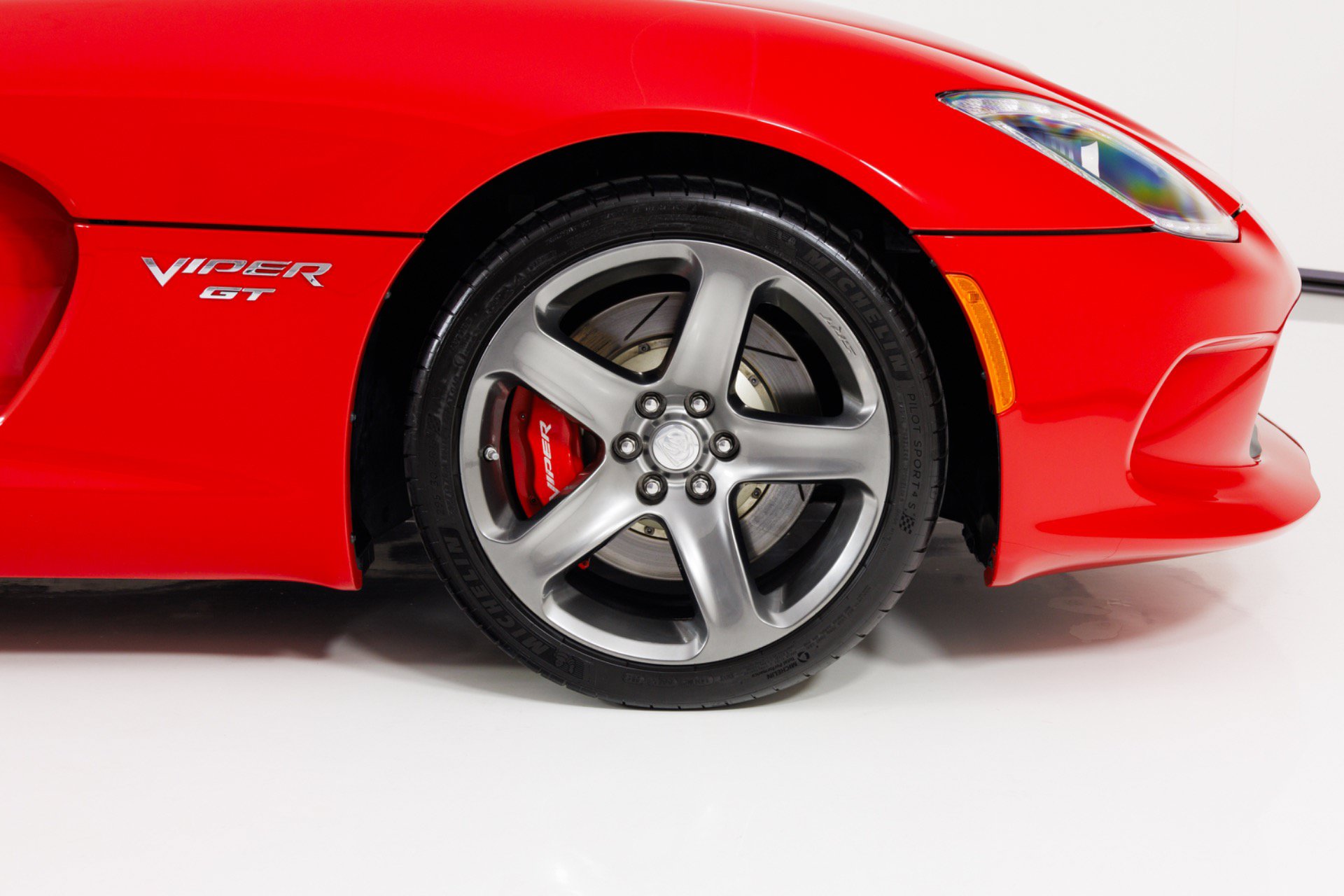Used 2015 Dodge Viper w/ Quick Order Package 22J GT RWD image 12