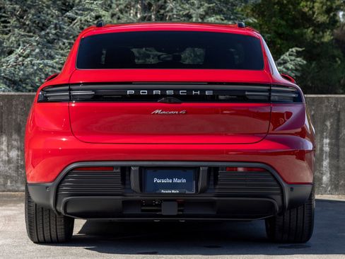 New 2026 Porsche Macan 4 Electric AWD/4WD image 10