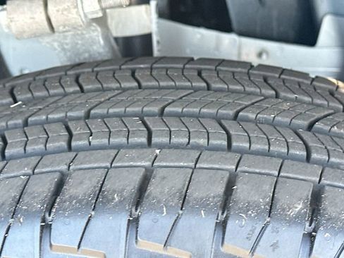 Used 2024 Jeep Grand Cherokee Altitude image 33