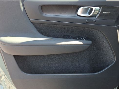 Certified 2023 Volvo C40 P8 Recharge Ultimate w/ Protection Package Premier AWD/4WD image 13