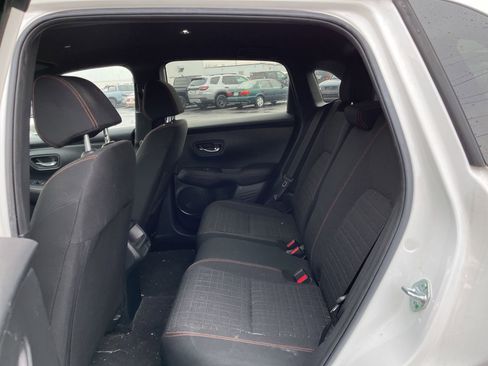 Used 2023 Honda HR-V Sport image 2