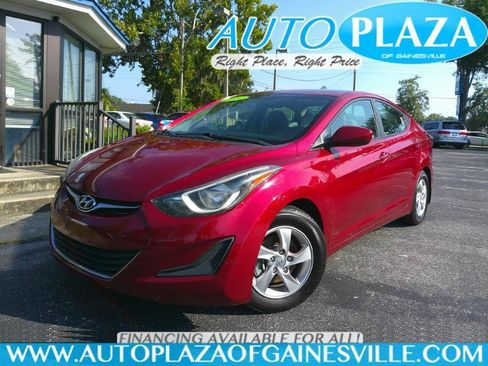 Used 2014 Hyundai Elantra SE FWD image 1