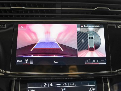 Used 2023 Audi Q7 2.0T Premium w/ Convenience Package image 23