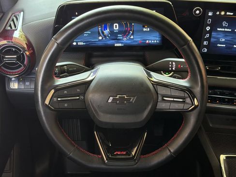 Used 2026 Chevrolet Equinox RS w/ Convenience Package III FWD image 4