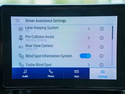 Used 2023 Ford Explorer XLT w/ Equipment Group 202A AWD/4WD image 43