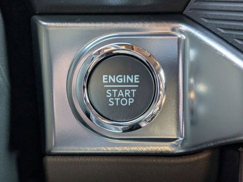 New 2025 Ford F150 King Ranch w/ FX4 Off-Road Package image 19