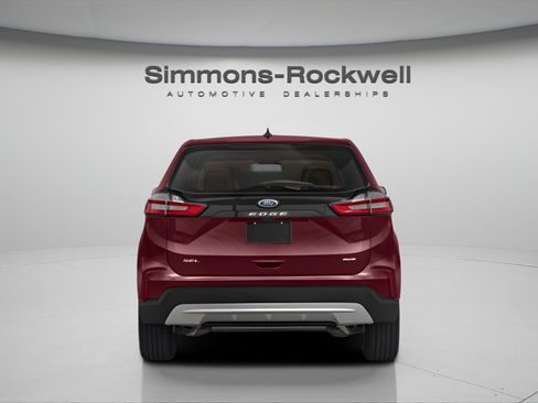 Used 2024 Ford Edge SEL w/ Convenience Package AWD/4WD image 5