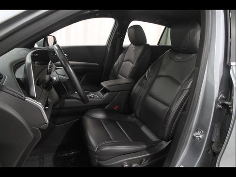 Used 2024 Cadillac XT4 Premium Luxury AWD/4WD image 5
