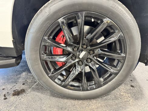 Used 2021 Cadillac Escalade ESV Sport w/ Driver Assist Tech Package image 31