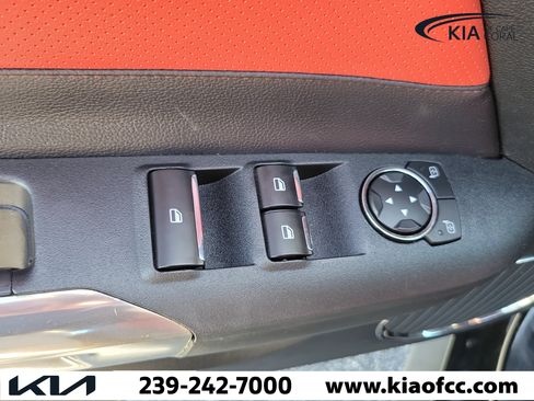 Used 2017 Ford Mustang GT Premium RWD image 17