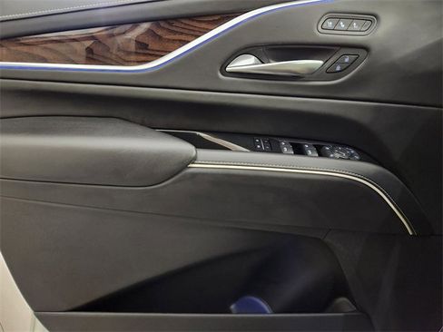 Used 2022 Cadillac Escalade Sport Platinum image 25