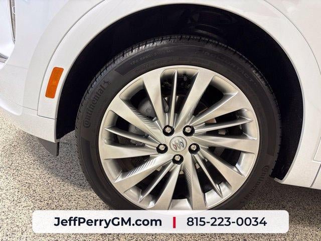 Used 2025 Buick Envision Avenir AWD/4WD image 35