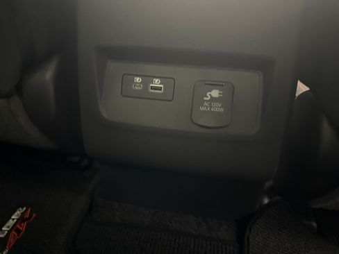 Used 2023 Nissan Frontier PRO-4X w/ Pro Convenience Package AWD/4WD image 21