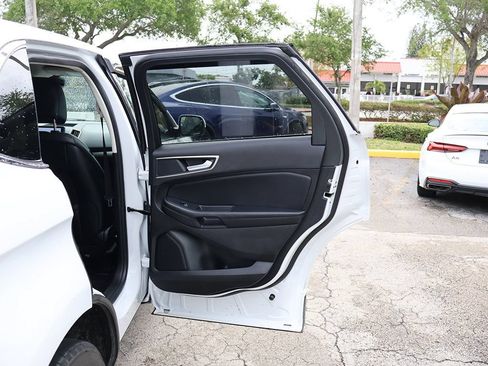 Used 2024 Ford Edge SEL AWD/4WD image 24