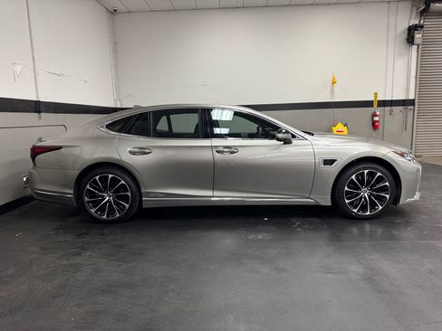 Used 2022 Lexus LS 500h AWD w/ Luxury Package image 5