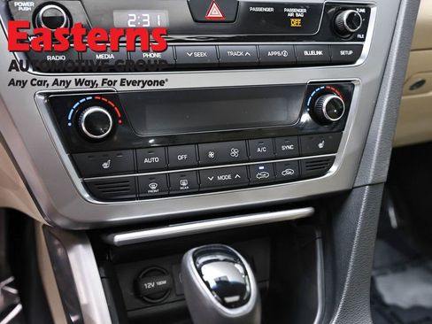 Used 2016 Hyundai Sonata Limited w/ Cargo Package FWD image 21