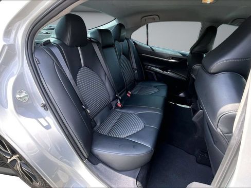 Used 2024 Toyota Camry SE FWD image 25