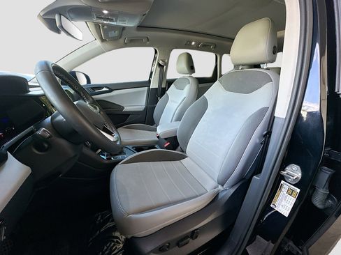 Used 2023 Volkswagen Taos SE image 20