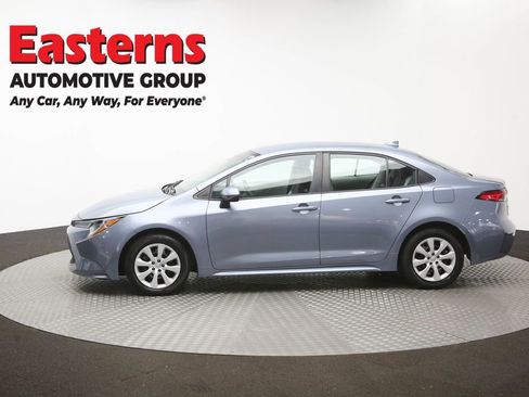 Used 2022 Toyota Corolla LE FWD image 58