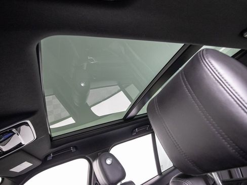 Used 2017 Land Rover Range Rover Supercharged image 28