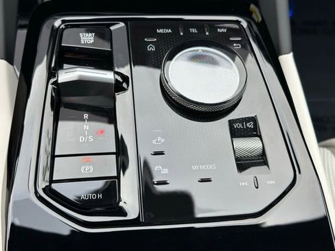 New 2026 BMW 530i xDrive w/ Premium Package image 19