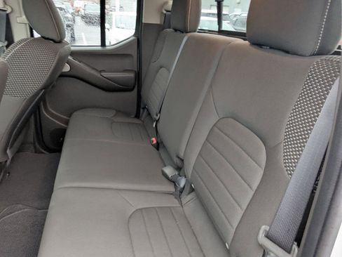 Used 2019 Nissan Frontier PRO-4X image 32