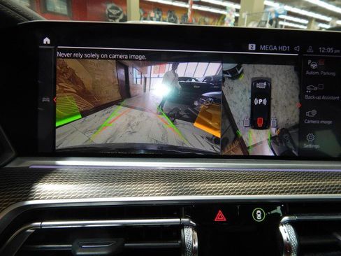 Used 2023 BMW X6 xDrive40i w/ M Sport Package image 32