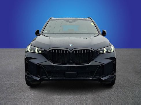 Used 2025 BMW X5 M60i w/ Climate Comfort Package image 2