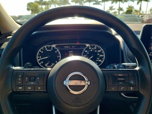 Certified 2023 Nissan Rogue SV image 24