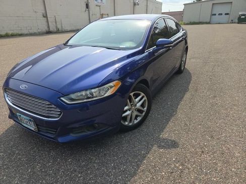 Used 2013 Ford Fusion SE FWD image 3
