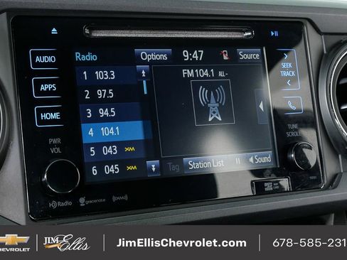 Used 2016 Toyota Tacoma TRD Off-Road image 14