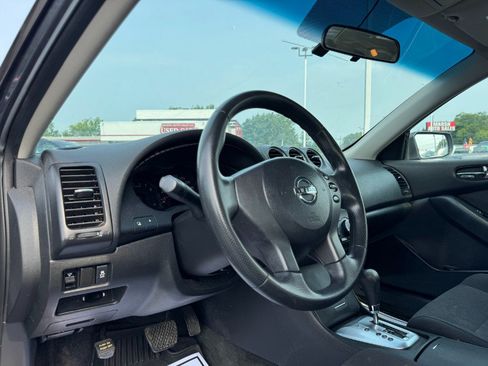 Used 2012 Nissan Altima Sedan FWD image 14
