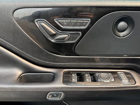 Certified 2023 Lincoln Aviator Reserve AWD/4WD image 11