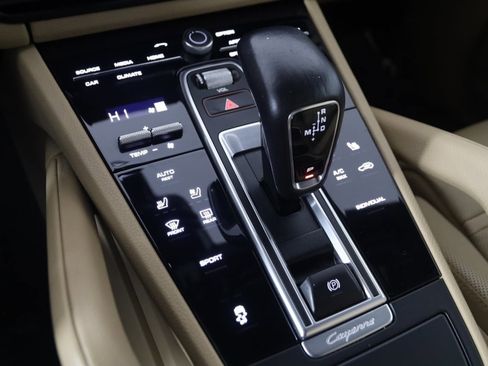 Used 2022 Porsche Cayenne Platinum Edition w/ Premium Package Plus image 12