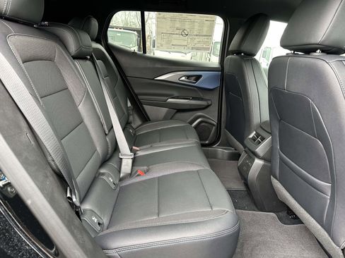 New 2026 Chevrolet Equinox EV LT image 24