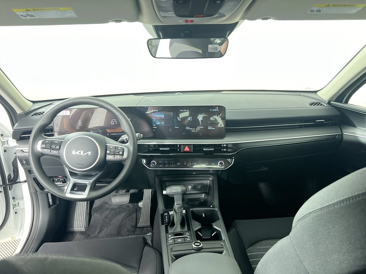 New 2026 Kia K5 LXS FWD image 29