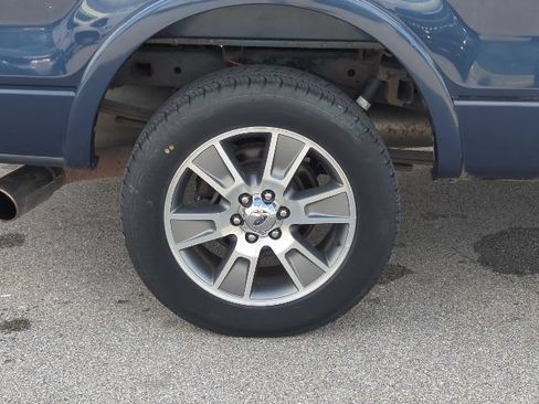 Used 2014 Ford F150 Lariat w/ Equipment Group 502A Luxury AWD/4WD image 22