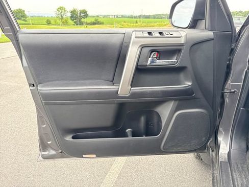 Used 2019 Toyota 4Runner SR5 Premium AWD/4WD image 16