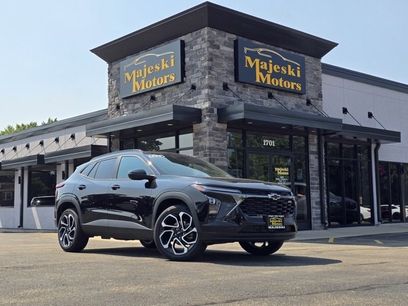 Used 2025 Chevrolet Trax RS w/ Driver Confidence Package