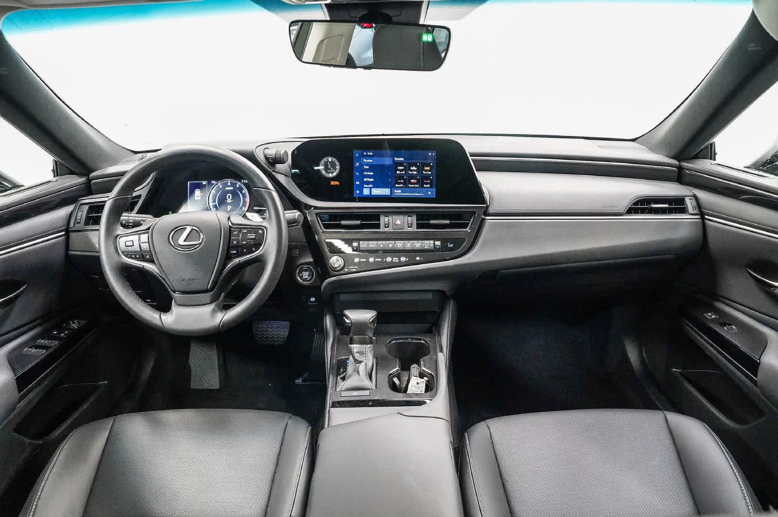 Used 2025 Lexus ES 350 w/ Accessory Package (Z2) FWD image 19