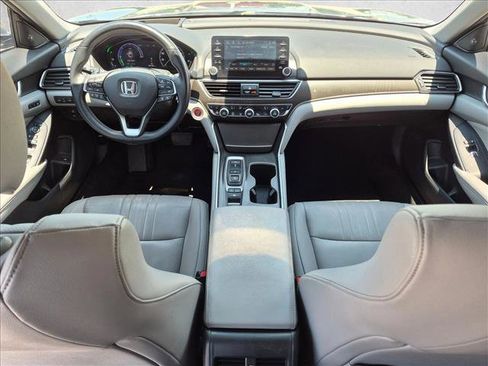 Used 2019 Honda Accord Touring image 18