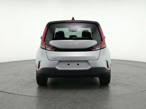 Used 2025 Kia Soul LX w/ LX Technology Package FWD image 7