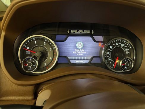 Used 2022 RAM 2500 Laramie AWD/4WD image 14