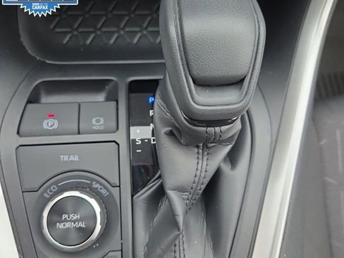 Used 2025 Toyota RAV4 XLE image 30