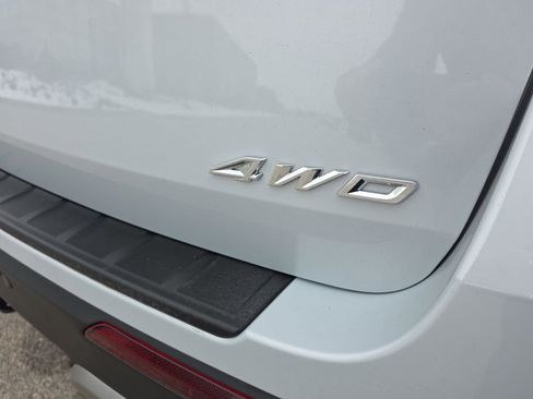 Used 2025 Ford Explorer Platinum image 13